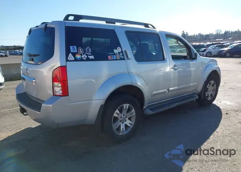 2010 Nissan Pathfinder Se z USA, uszkodzony, nr VIN 5N1AR1NB2AC629801